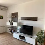 Betty Апартаменты *